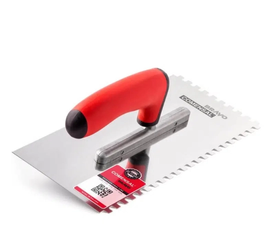 Маламашка назъбена с гумена дръжка 6x6mm, 130x270mm_1734834623.png